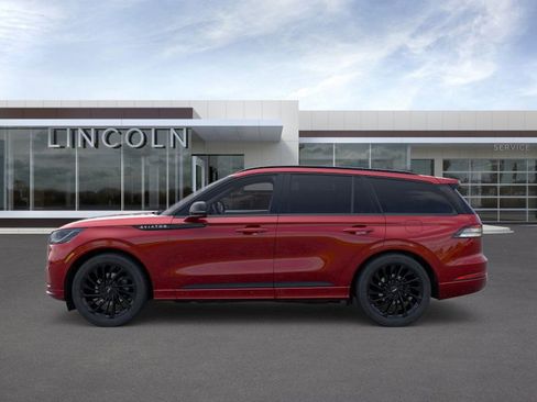 New 2026 Lincoln Aviator Reserve image 3