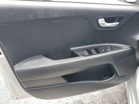 Used 2022 Kia Rio S FWD image 16