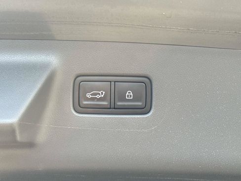 Used 2024 Hyundai Santa Fe SEL FWD image 13