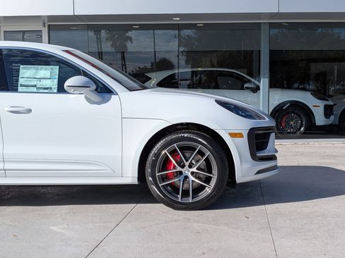 New 2026 Porsche Macan S image 11