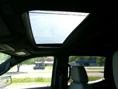 New 2026 Chevrolet Silverado 1500 LTZ w/ LTZ Premium Package image 13