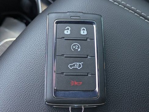 New 2025 Jeep Grand Cherokee L Limited w/ Black Appearance Package AWD/4WD image 26