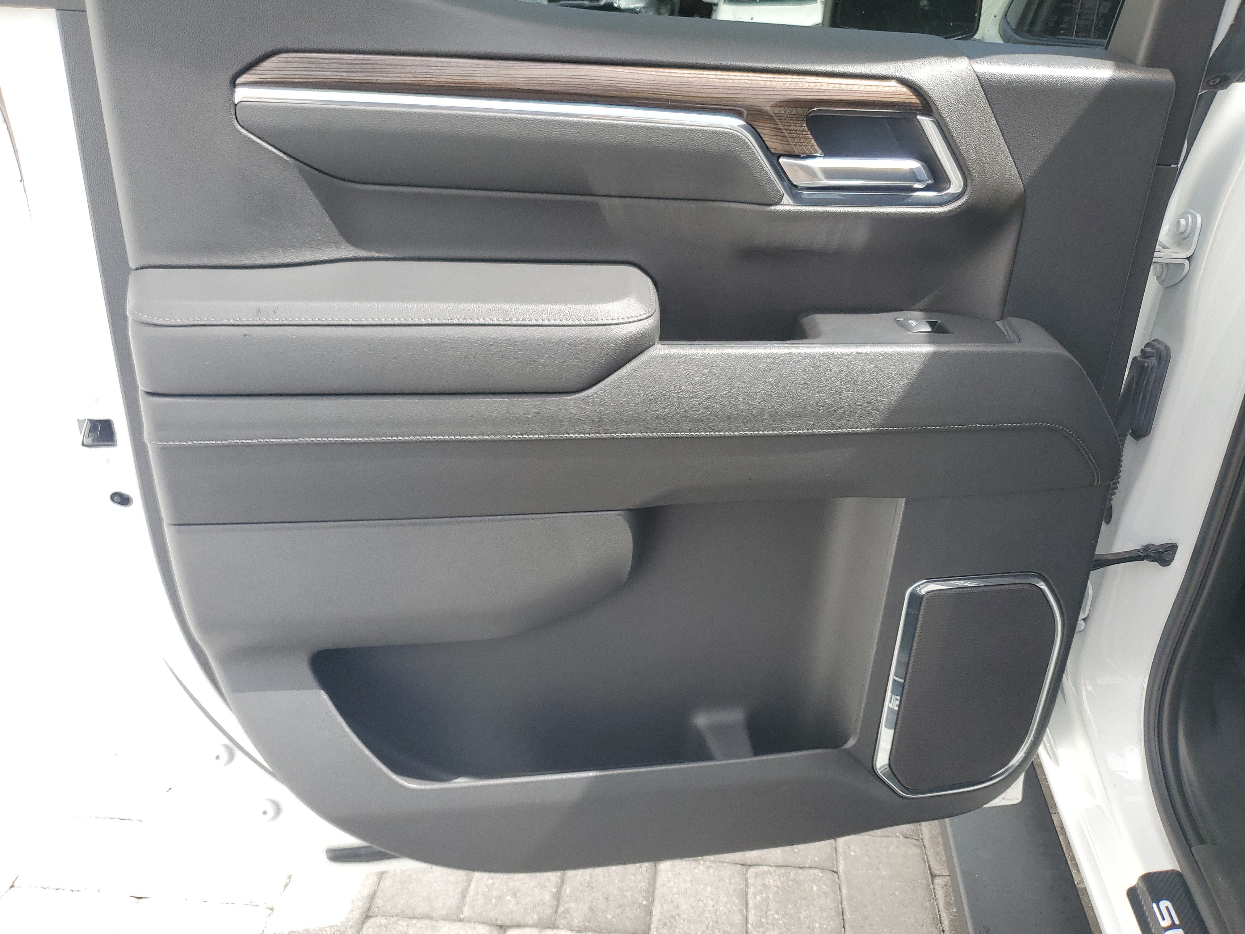 Certified 2024 Chevrolet Silverado 1500 RST w/ Convenience Package II AWD/4WD image 10