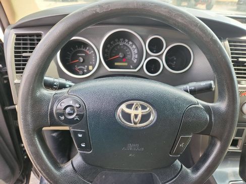 Used 2013 Toyota Tundra 2WD CrewMax w/ SR5 Pkg image 13