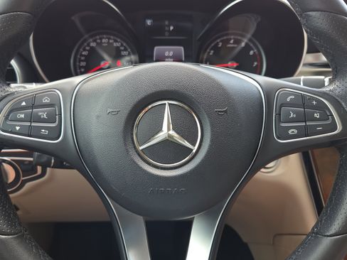 Used 2018 Mercedes-Benz GLC 300 image 27