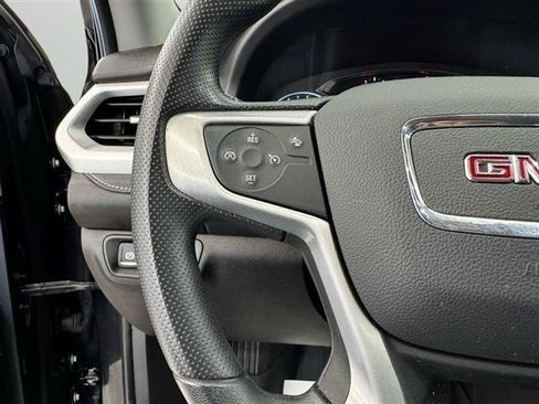 Used 2022 GMC Acadia SLE w/ Driver Convenience Package FWD image 25