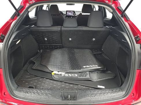 Used 2020 Toyota C-HR LE FWD image 23