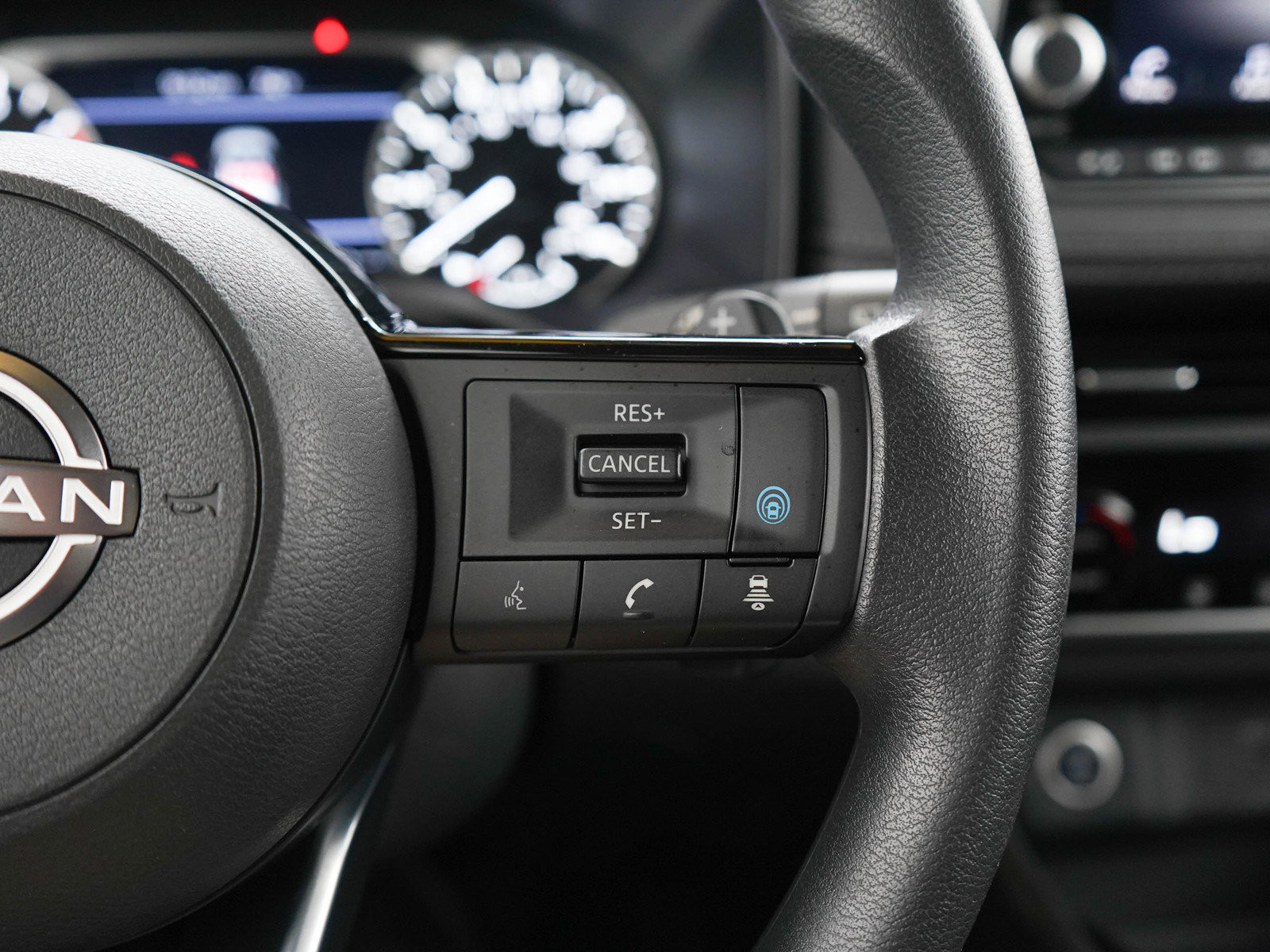 Used 2023 Nissan Rogue SV AWD/4WD image 27