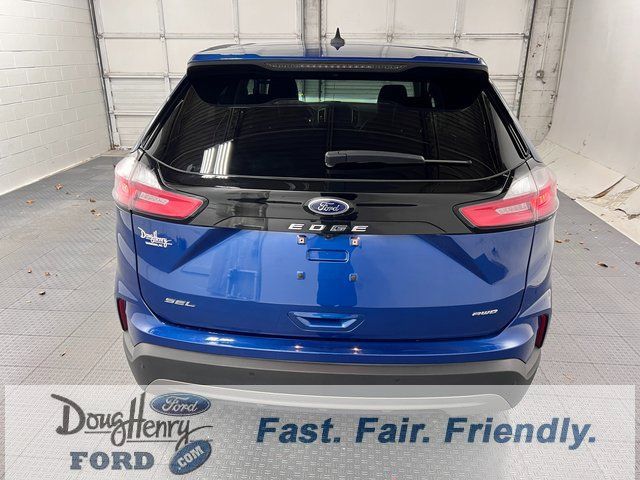 Used 2024 Ford Edge SEL AWD/4WD image 9
