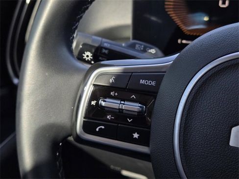 Certified 2025 Kia Sorento S w/ Panoramic Sunroof Package image 24