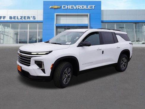 New 2026 Chevrolet Traverse LT w/ Driver Confidence Package image 7