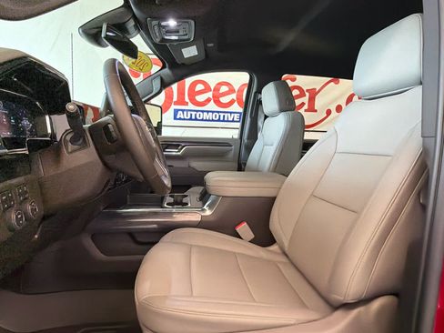 Used 2026 Chevrolet Silverado 2500 LTZ w/ LTZ Convenience Package AWD/4WD image 18