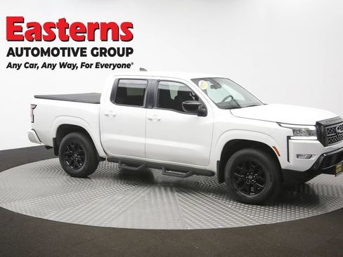 Used 2023 Nissan Frontier SV w/ Midnight Edition Package AWD/4WD image 44