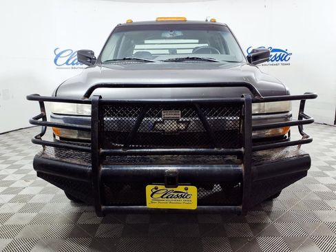 Used 2001 Chevrolet Silverado 3500 LT w/ Off-Road Skid Plate Pkg image 3