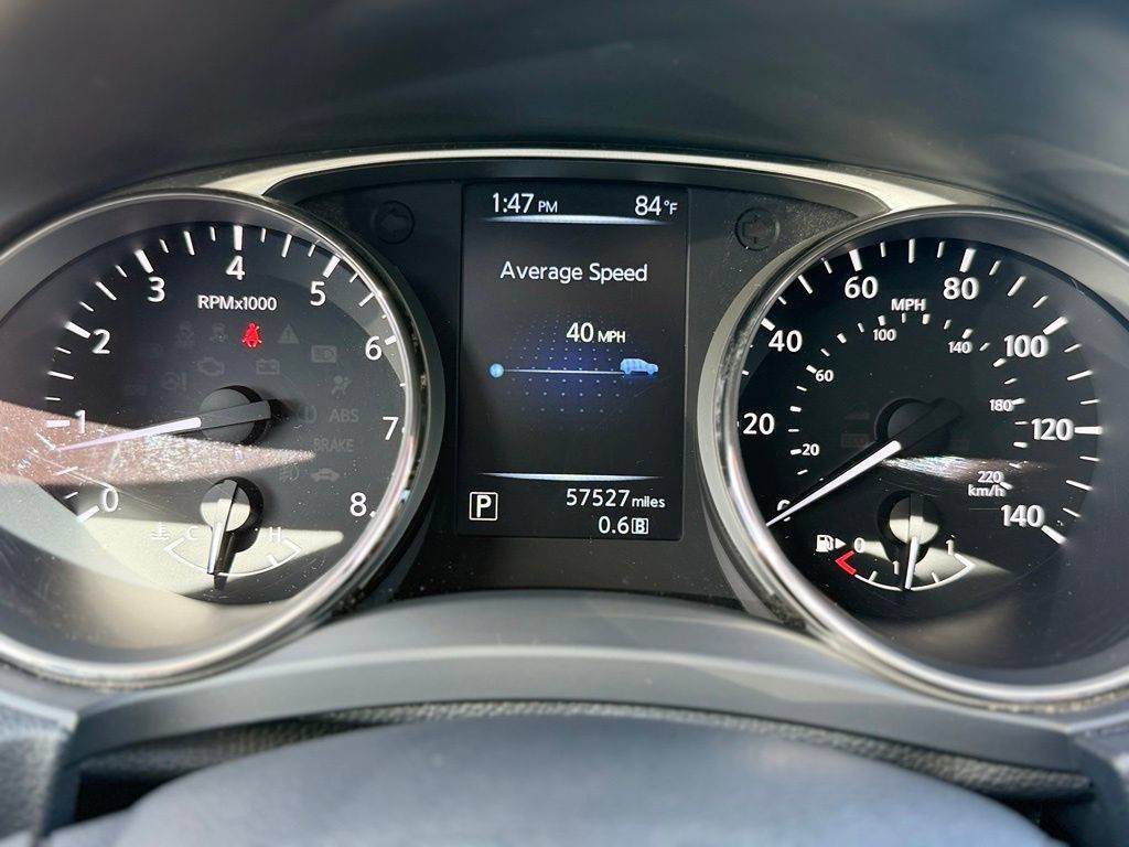 Used 2016 Nissan Rogue SV FWD image 29