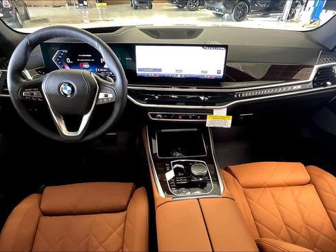 New 2026 BMW X5 xDrive40i w/ Climate Comfort Package image 5