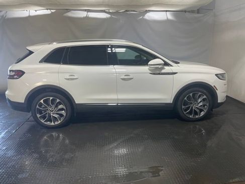 Used 2021 Lincoln Nautilus Reserve AWD/4WD image 6