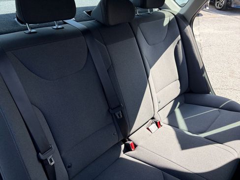 Used 2025 Kia K4 LXS image 35