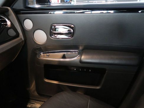 Used 2013 Rolls-Royce Ghost 4dr Sedan image 24