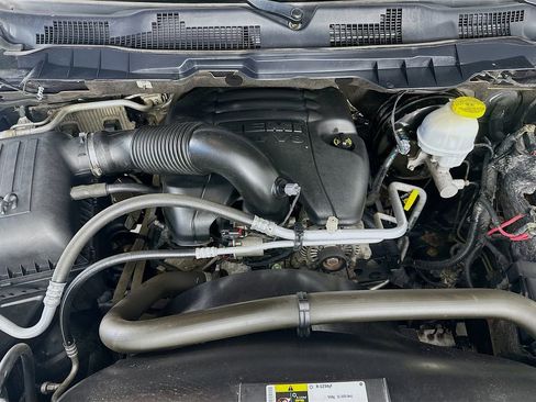 Used 2017 RAM 1500 Laramie image 32