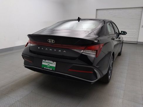 Used 2025 Hyundai Elantra Sport FWD image 7