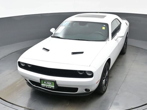 Used 2023 Dodge Challenger SXT w/ Blacktop Package image 30