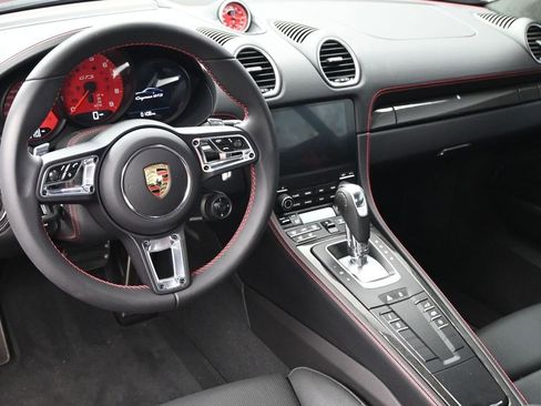 Certified 2025 Porsche 718 Cayman GTS RWD image 7