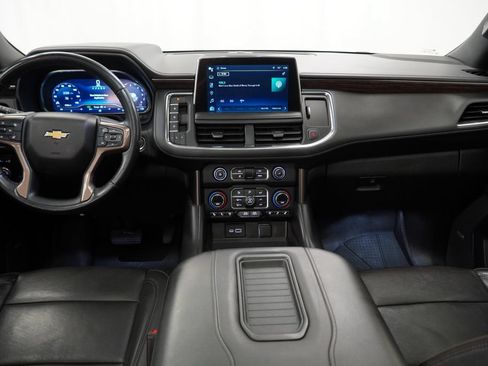 Used 2023 Chevrolet Suburban High Country AWD/4WD image 12