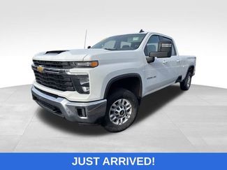Used 2024 Chevrolet Silverado 2500 LT video 1