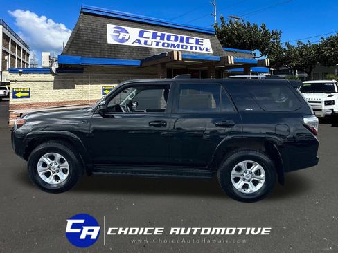Used 2023 Toyota 4Runner SR5 RWD image 3