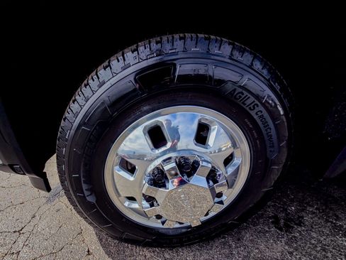 Used 2024 GMC Sierra 3500 Denali w/ Technology Package image 17