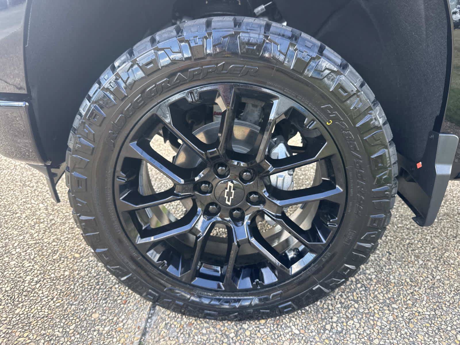 New 2026 Chevrolet Silverado 1500 RST w/ RST All Star Premium Package AWD/4WD image 3