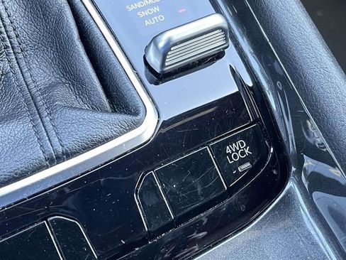 Used 2024 Jeep Compass Latitude image 36