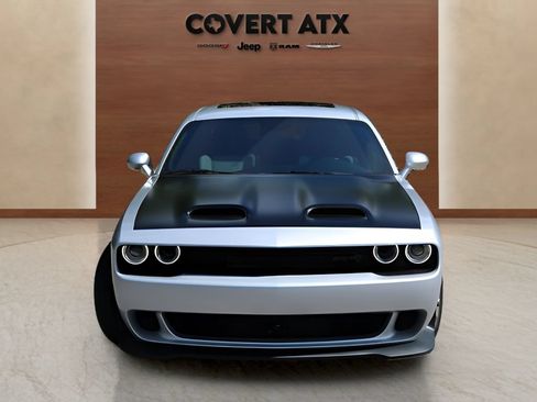 Used 2023 Dodge Challenger SRT Hellcat w/ Driver Convenience Group RWD image 9