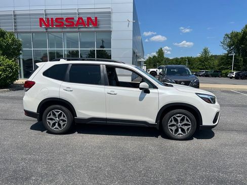 Used 2021 Subaru Forester Premium AWD/4WD image 15