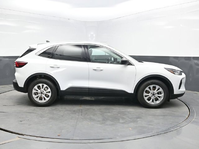 Used 2023 Ford Escape Active AWD/4WD image 9