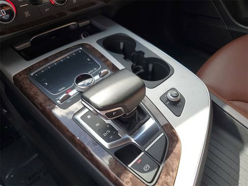 Used 2018 Audi Q7 2.0T Premium Plus image 29