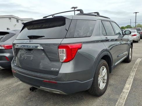 Certified 2022 Ford Explorer XLT w/ Equipment Group 202A AWD/4WD image 2
