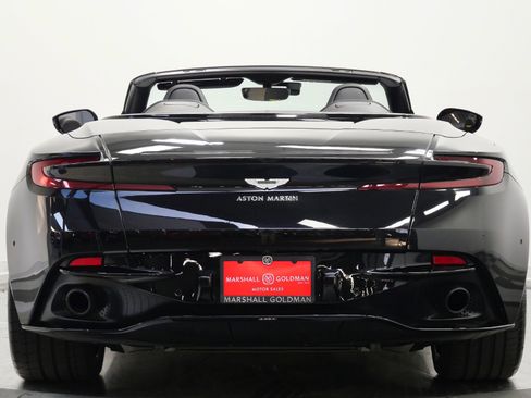 Used 2020 Aston Martin DB11 Volante image 7