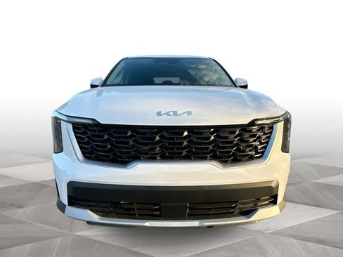 Certified 2026 Kia Sorento LX FWD image 3