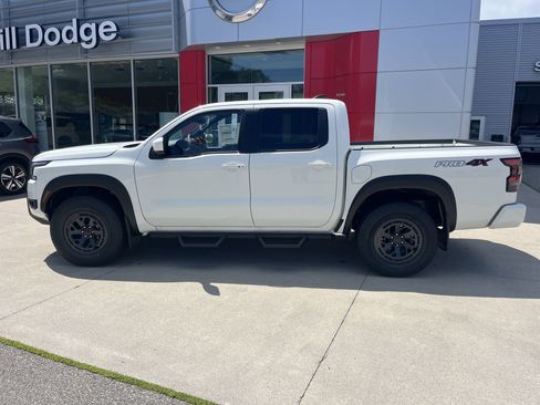 New 2025 Nissan Frontier PRO-4X image 2