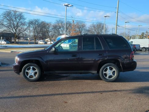 Used 2008 Chevrolet TrailBlazer LT w/ Sun And Sound Package image 5