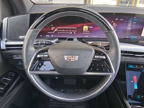 Used 2025 Cadillac Escalade Sport w/ Touring Package AWD/4WD image 10