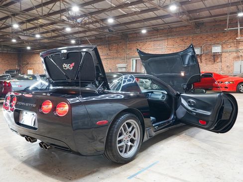 Used 2003 Chevrolet Corvette Z06 w/ Memory Package, 3 Drivers RWD image 30