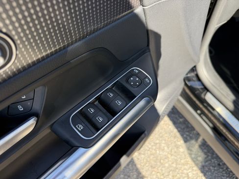 Used 2023 Mercedes-Benz GLA 250 image 23