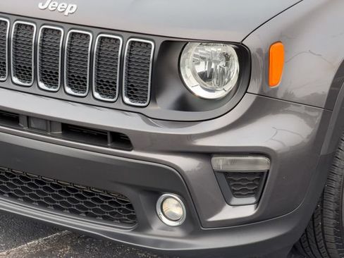 Used 2021 Jeep Renegade Latitude FWD image 10