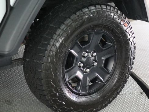 Used 2021 Jeep Gladiator Mojave w/ LED Lighting Group AWD/4WD image 54