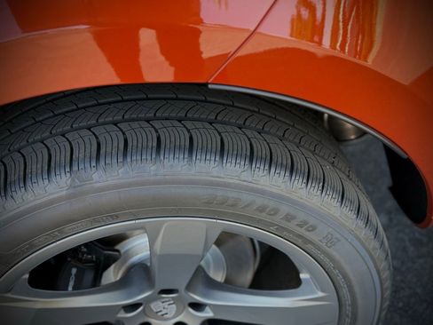 New 2025 Porsche Macan AWD/4WD image 17