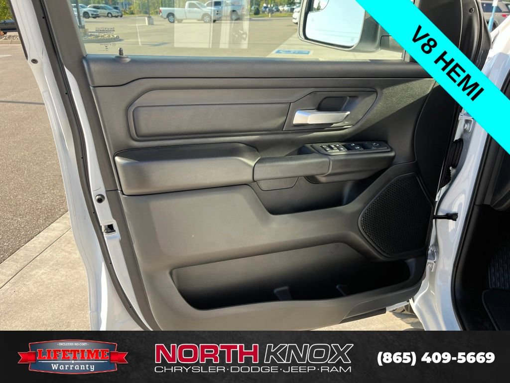 New 2026 RAM 1500 Express AWD/4WD image 5
