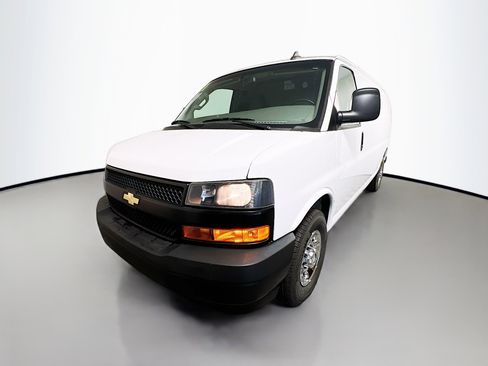 Used 2021 Chevrolet Express 2500 Extended w/ Communications Package RWD image 9